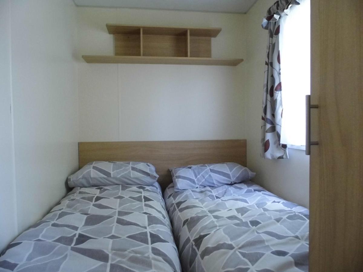 Oakdene -3 Bedroom Caravan Weeley ภายนอก รูปภาพ